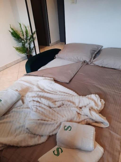 Apartman Smaragd Fažana Kültér fotó